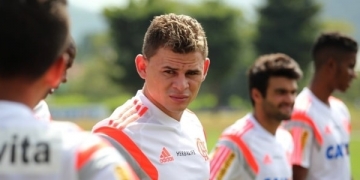 Jonas é oficializado no Al-Ittihad e se despede do Flamengo: 'Novo desafio'