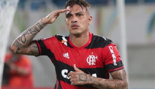 30 dias decisivos... Futuro de Paolo Guerrero no Flamengo está próximo de ser definido