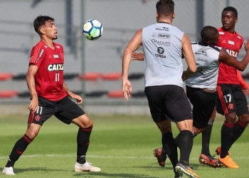 Paquetá exalta Neymar e defende o camisa 10: "Não critico em nada"