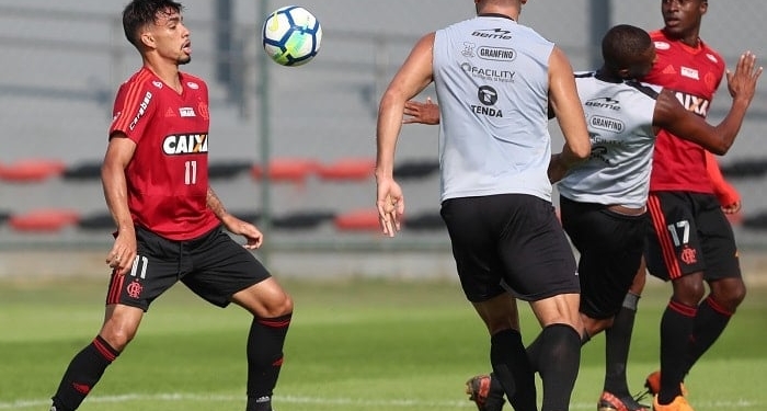Paquetá exalta Neymar e defende o camisa 10: "Não critico em nada"