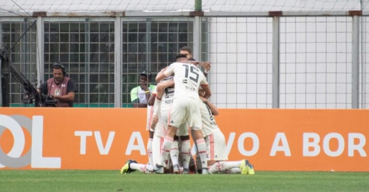 Réver lamenta empate no final; Léo Duarte está suspenso contra o Ceará