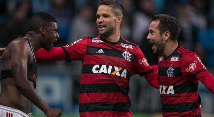 Autor de gol sob o olhar de Tite, Lincoln, tem a admiração do técnico da seleção