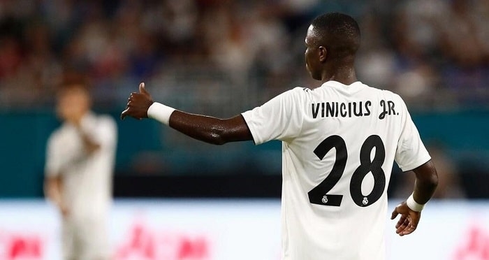 Com futuro indefinido no Real, Vinicius Jr posta texto enigmático nas redes sociais
