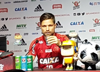 Diego diz que Fla vai atrás de títulos do Brasileirão e da Copa do Brasil: "Não vamos nos acomodar"