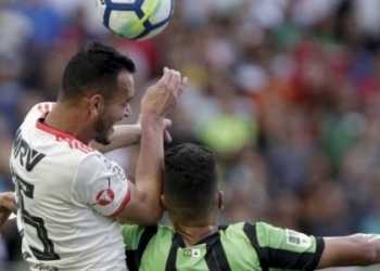 Réver lamenta empate no final; Léo Duarte está suspenso contra o Ceará