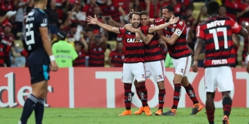 Fla e Cruzeiro iniciam duelo mais parelho do mata-mata da Libertadores