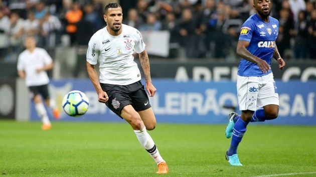 Jonathas admite obrigação de vencer o Flamengo: “Se não ganharmos, estamos f...”