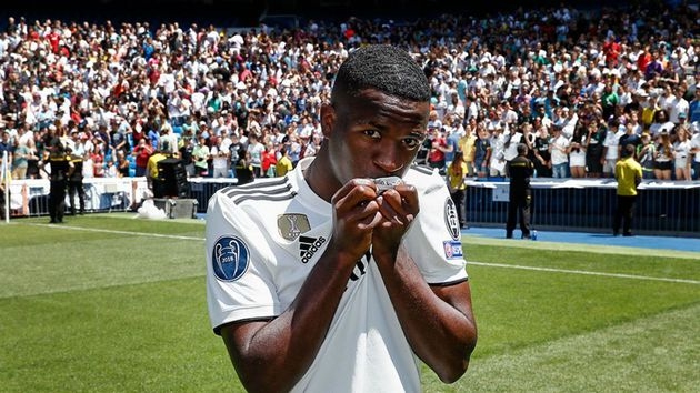 Sávio cita o que Vinícius Jr precisa evoluir para vingar no Real