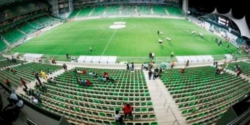 Torcedor do América-MG morre após mal súbito antes de jogo contra Fla