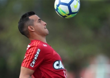 Trauco autoriza agentes a negociarem com o Fenerbahçe