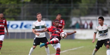 Fla vence o Coritiba e assume a liderança do grupo no Brasileiro Sub-20