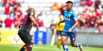 Atlético-PR atropela e impede Flamengo de retomar a liderança do Brasileiro