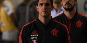 Barbieri explica Vitinho como 'falso 9' e não culpa cansaço por eliminação