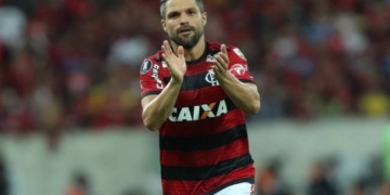 Diego lamenta desorganização do Flamengo em derrota para o Cruzeiro: 'Tivemos muita correria e pouca eficiência'