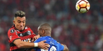 Com 32 finalizações e só um gol em três jogos, Flamengo sofre com a falta de pontaria