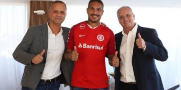 Ex-Flamengo, atacante Guerrero fecha com Internacional