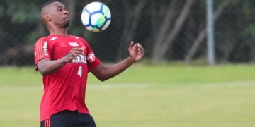 Barbieri poupar alguns titulares e estuda iniciar com Vitinho na equipe titular do Fla