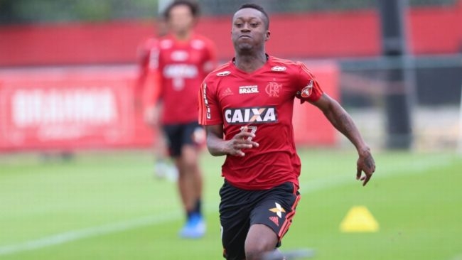 Marlos cresce nas últimas partidas, e Vitinho ganha uma sombra no Flamengo