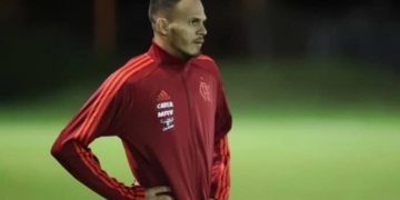 'Sobrando fisicamente', diz Renê em véspera de novo duelo com o Grêmio