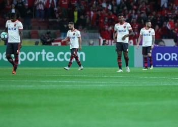Barbieri muda estilo, mas derrota evidencia falta de confiança e aumenta pressão no Flamengo