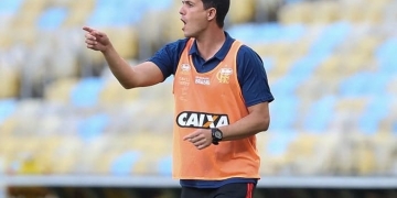 Barbieri não garante volta de Diego contra o Corinthians pela Copa do Brasil