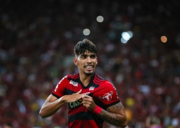 Fla monta operação nos EUA para contar com Paquetá e Cuéllar em semifinal