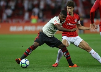 Quem é o 9? Barbieri faz rodízio com centroavantes do Flamengo e aguarda afirmação na posição