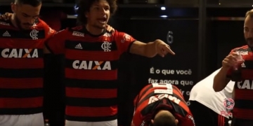 Réver lembra tropeço rival no vestiário do Fla: "Campeonato dando oportunidade grande"