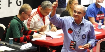 Situação consegue na Justiça direito de ser a "chapa azul" nas eleições do Flamengo