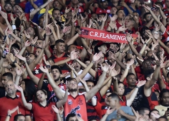 Torcida do Flamengo esgota ingressos para jogo contra o Ceará