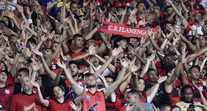 Torcida do Flamengo esgota ingressos para jogo contra o Ceará