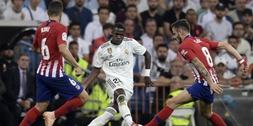 Vinicius Junior avalia estreia oficial no Real: "Estou muito feliz"