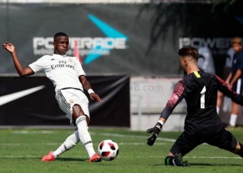 Vinicius Junior faz dois e leva mordida em empate do Real Castilla diante do Atlético B