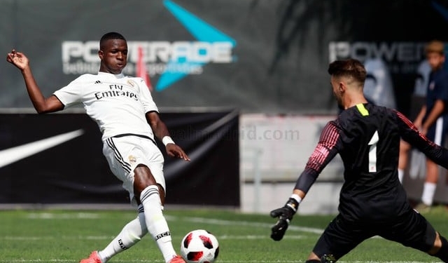 Vinicius Junior faz dois e leva mordida em empate do Real Castilla diante do Atlético B