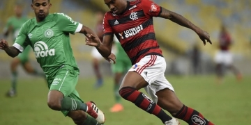 Vitória do alívio traz boas novas para Barbieri, mas Vitinho e Uribe ainda intrigam no Fla