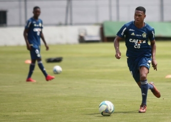 Após quatro meses fora por lesão, autor do 1º gol do Fla em 2018 comemora retorno: "Nunca abaixei a cabeça"