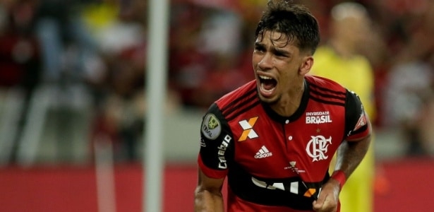 Lucas Paquetá será titular do Flamengo contra o Corinthians, nesta quarta