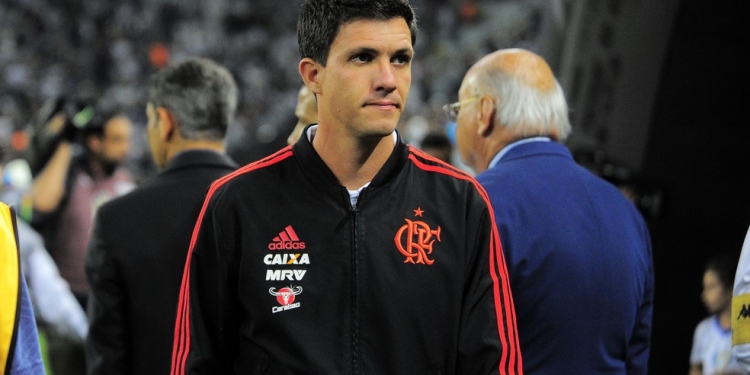 Flamengo demite Maurício Barbieri após eliminação na Copa do Brasil