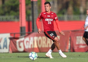 Com a bênção de Dorival, Uribe ganha mais uma chance na ciranda de centroavantes no Fla