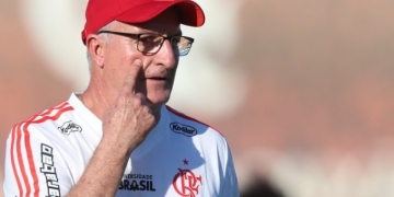 Fla e Dorival agendam reunião por acordo e parcelamento de cobrança milionária