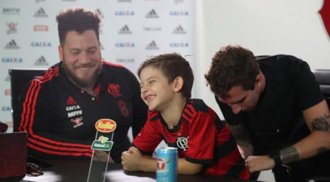 Coprodução de Flamengo e Ferrorama.TV, vídeo de Dia das Crianças bate recordes na rede em 72h
