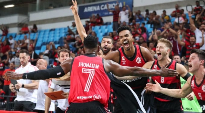 Jhonatan marca 23 pontos e lidera vitória do Flamengo sobre Mogi pelo NBB