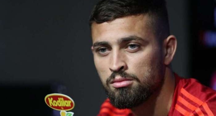 Jornal diz que Leo Duarte é 'outro tesouro' do Flamengo depois de Paquetá