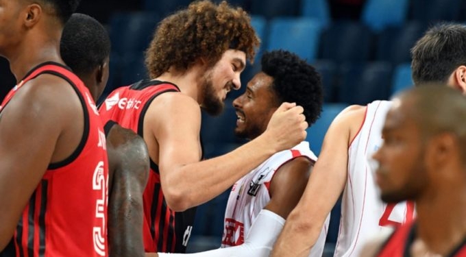 Flamengo tenta se tornar o primeiro brasileiro a vencer um time da NBA