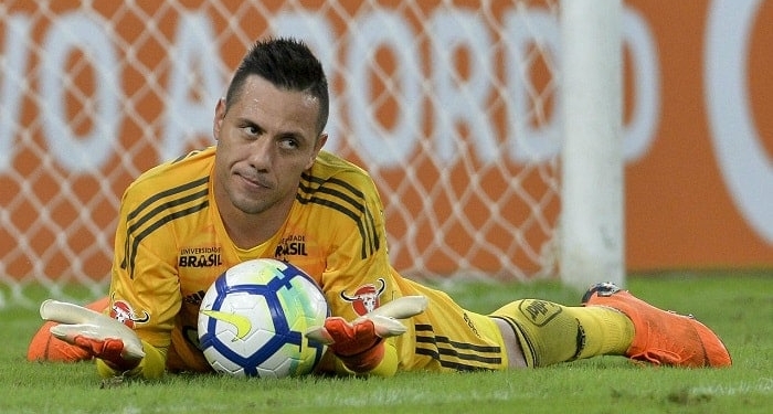 Atitude pequena de um grande goleiro