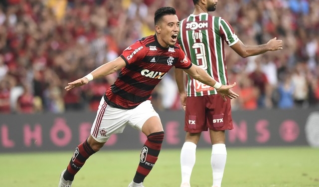 Com corpo e mente renovados, Uribe desencanta e encerra rodízio de atacantes no Flamengo