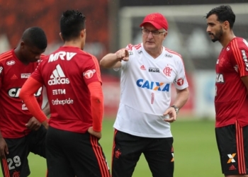De olho no Fla-Flu, Dorival aposta em treino de finalizações no Flamengo