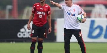 Dourado celebra gol contra o Paraná: 'Nunca deixamos de trabalhar'