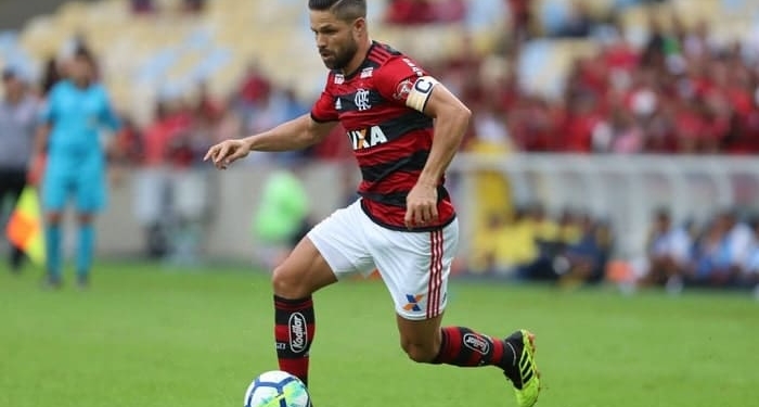Flamengo antecipa conversas com Diego após negociação de Paquetá