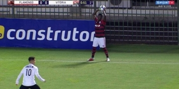 Flamengo vence o Vitória, mas é eliminado do Brasileiro Sub-20